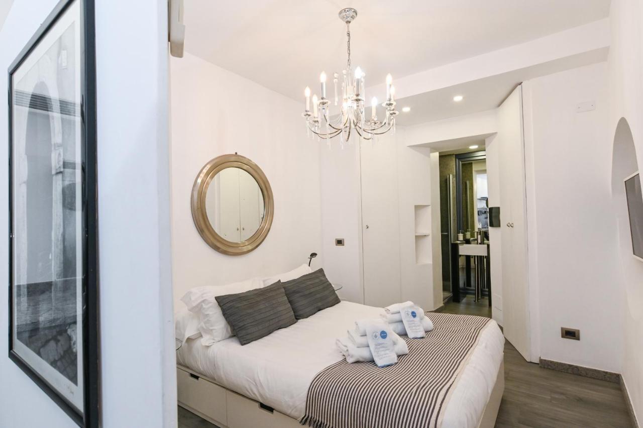 The Essential Trastevere Design Studio Rome Exterior photo
